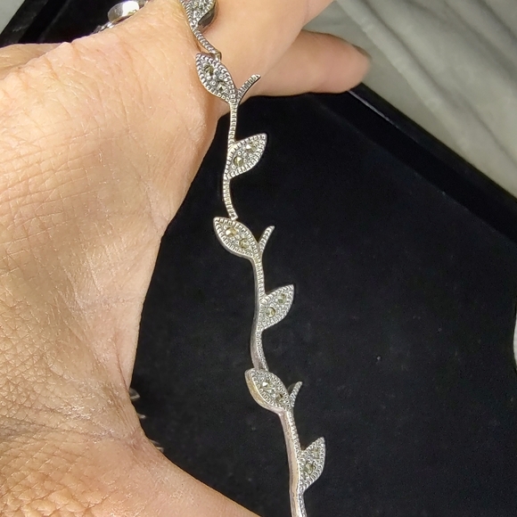 Judith Jack Necklace Sterling Silver Marcasite Crystal Delicate Leaf - Picture 4 of 13